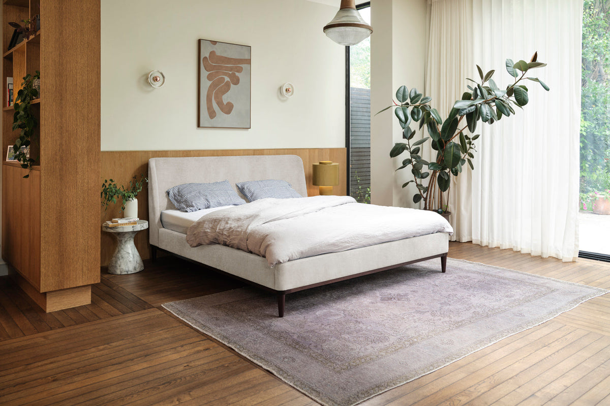 Bed 02 Super King Sized Bed