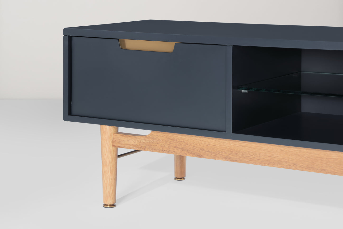 TV Unit 01