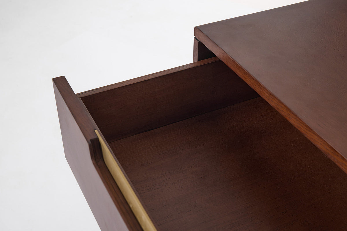 Sideboard 02
