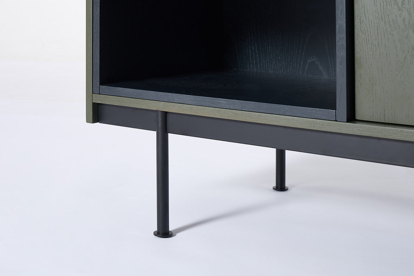 Sideboard 03