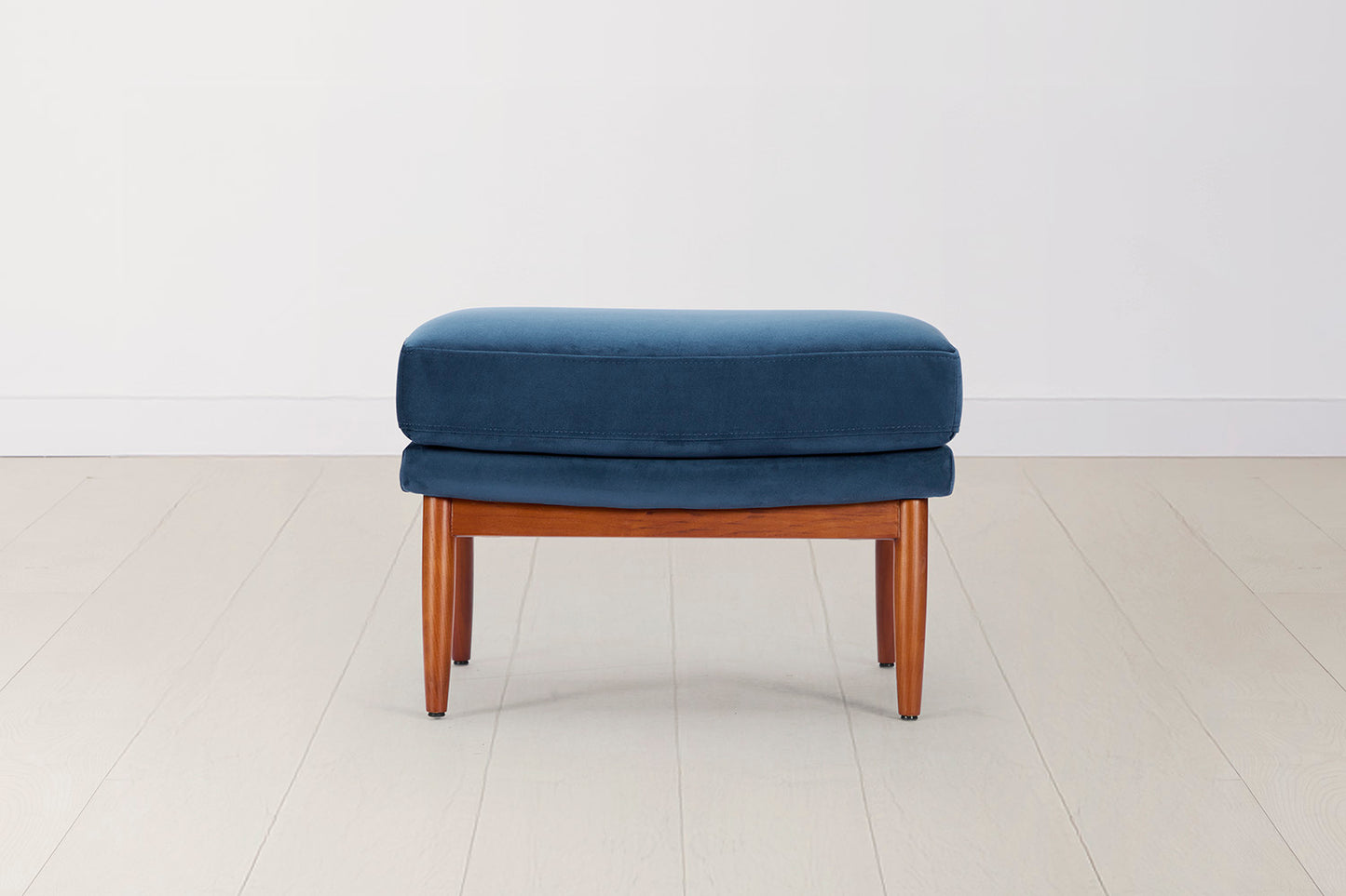 Chair 03 Ottoman