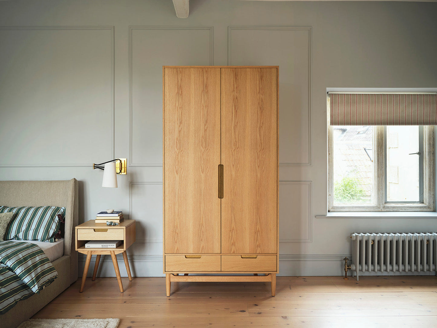 Wardrobe 01