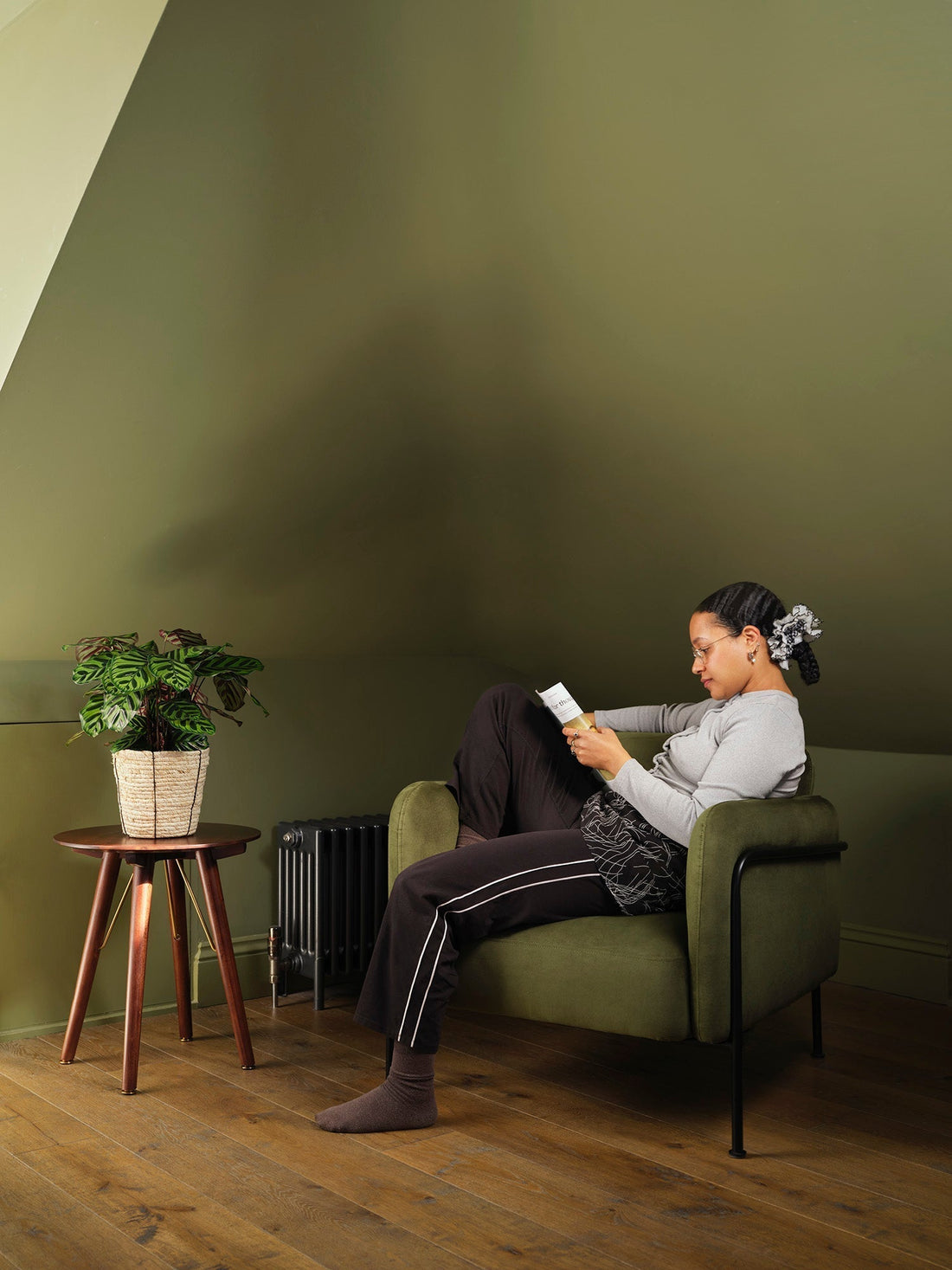 6 Green Colour Palettes for Your Bedroom