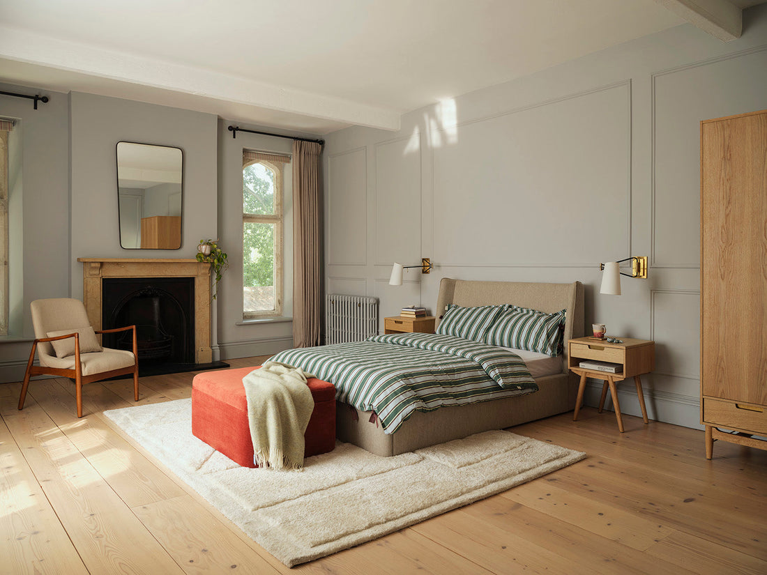 Upholstered bed set up
