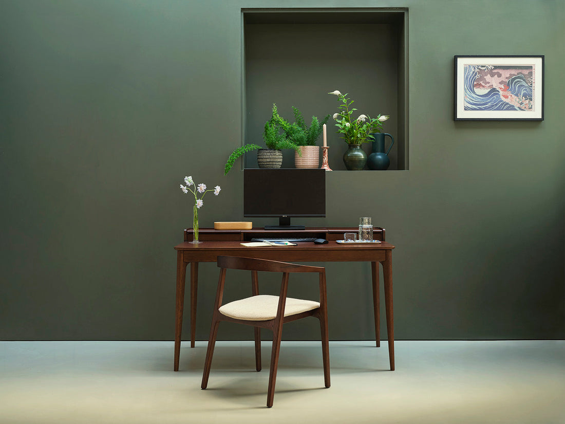 What to Look for in an Office Desk: A Complete Buying Guide