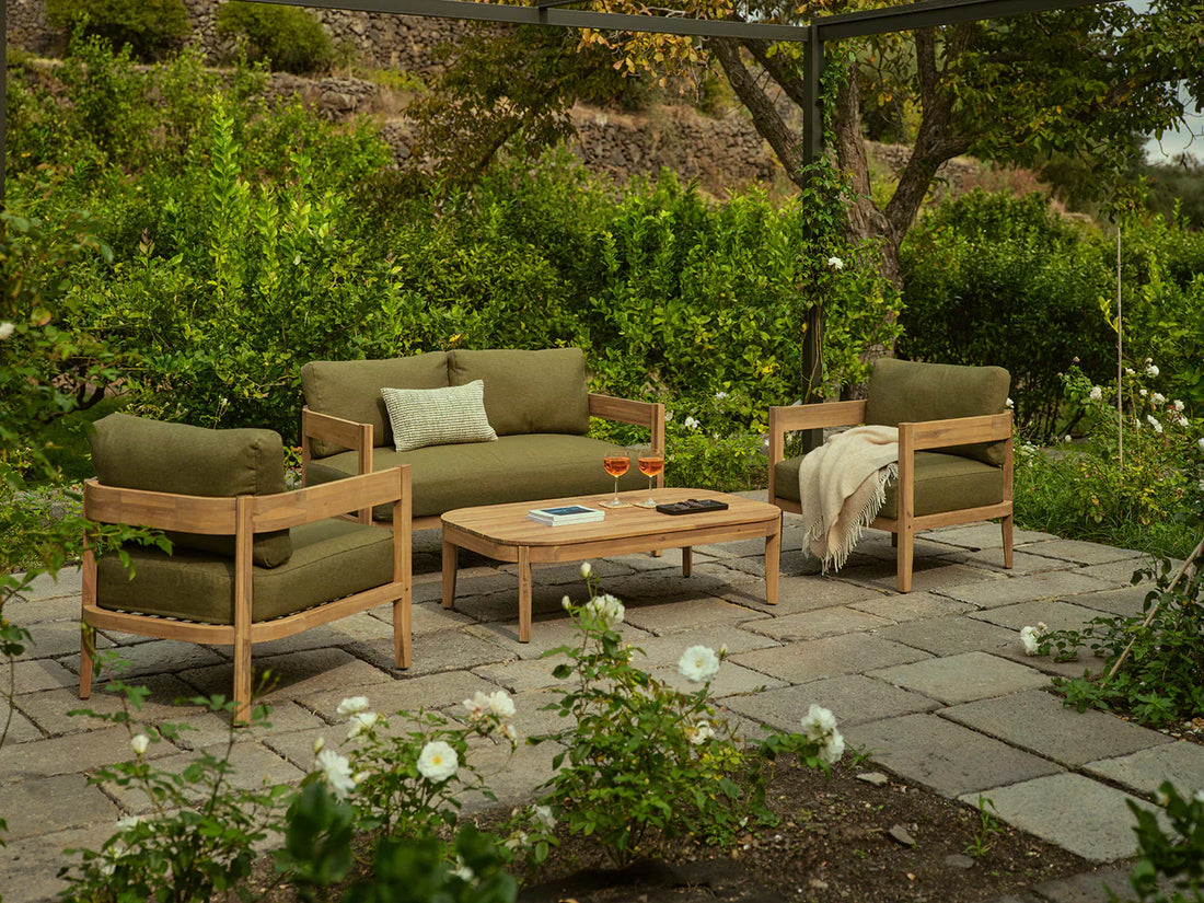 Wooden garden sofa set