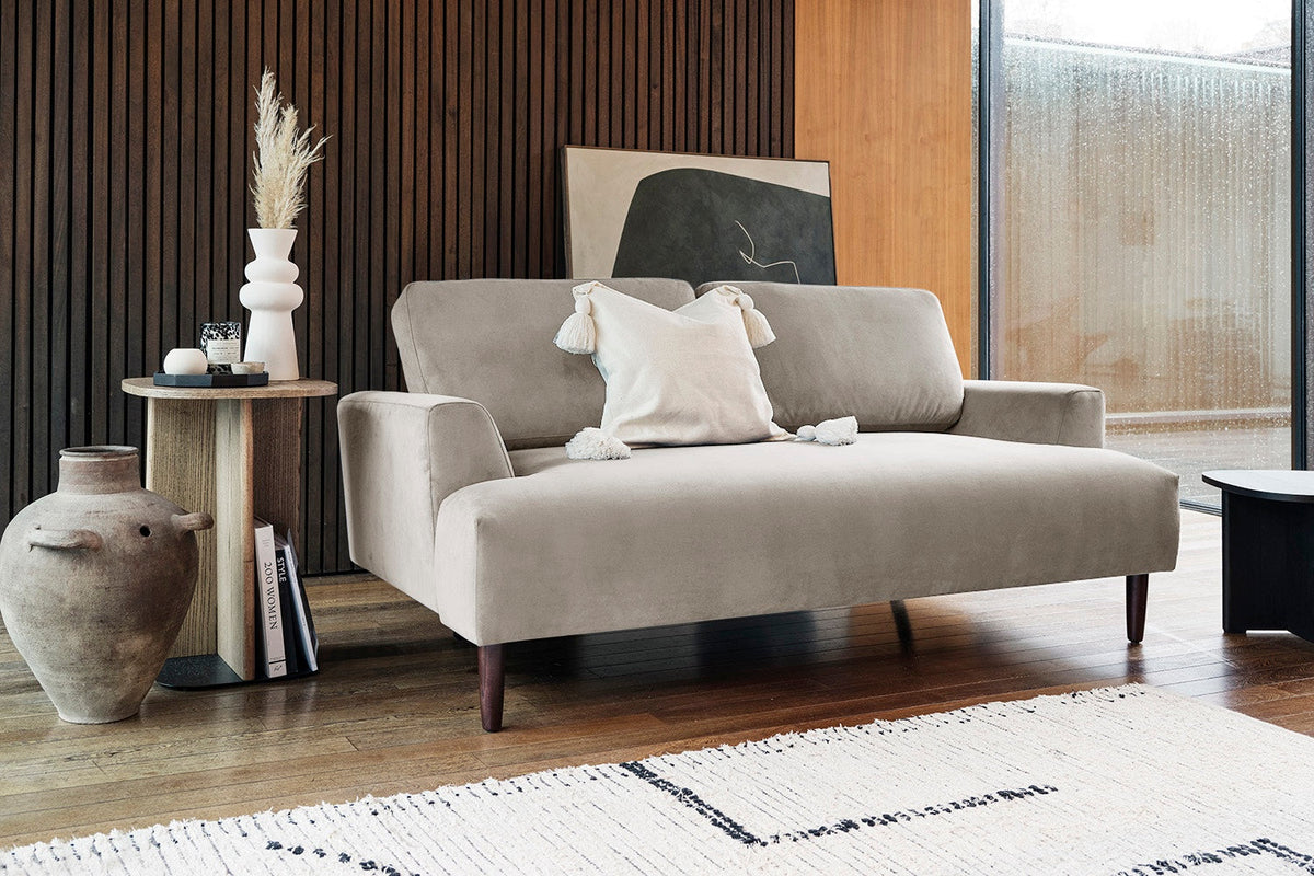 Model 05 2-Seater Sofa, Oak / Bone