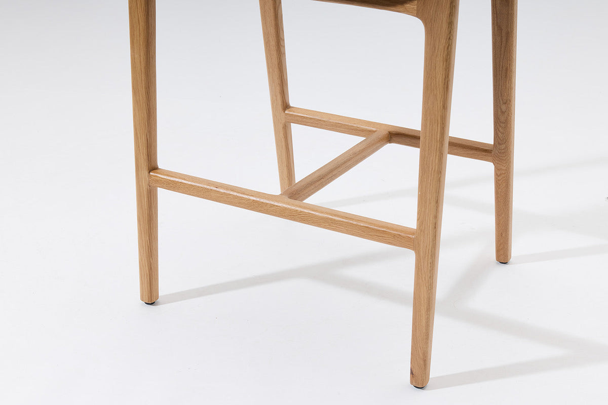 Bar Stool 01, Oak / Ivory