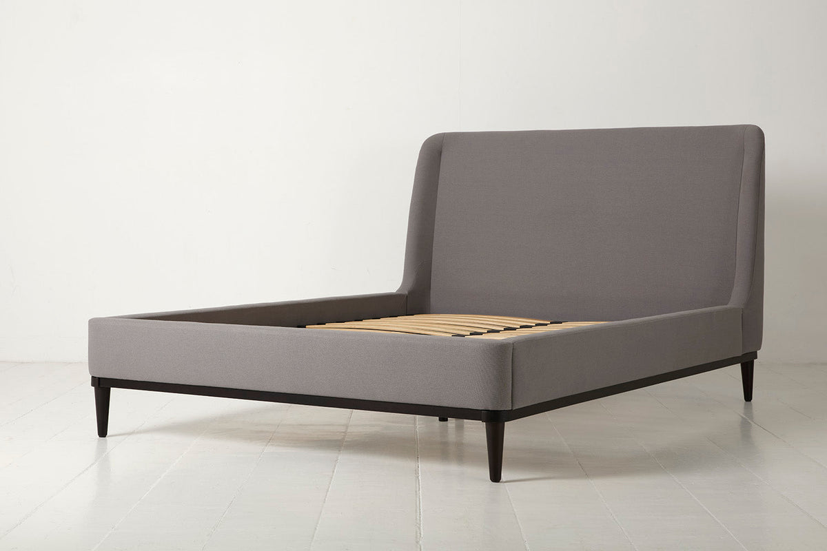 Bed 02 Double Bed, Risso