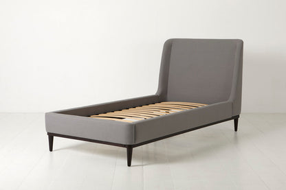 Bed 02 Single Bed, Risso