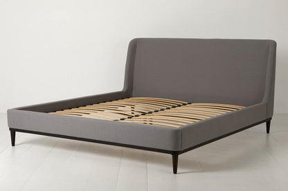 Bed 02 Super King Sized Bed, Risso