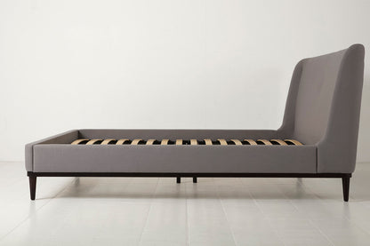 Bed 02 Super King Sized Bed, Risso