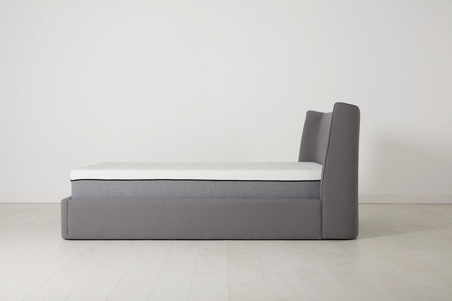 Bed 03 Storage King Sized Bed, Risso