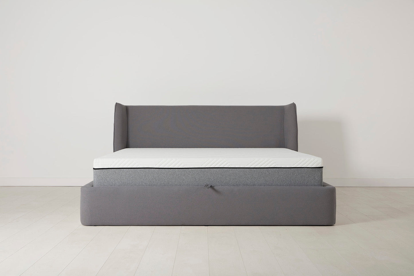 Bed 03 Storage Super King Sized Bed, Risso