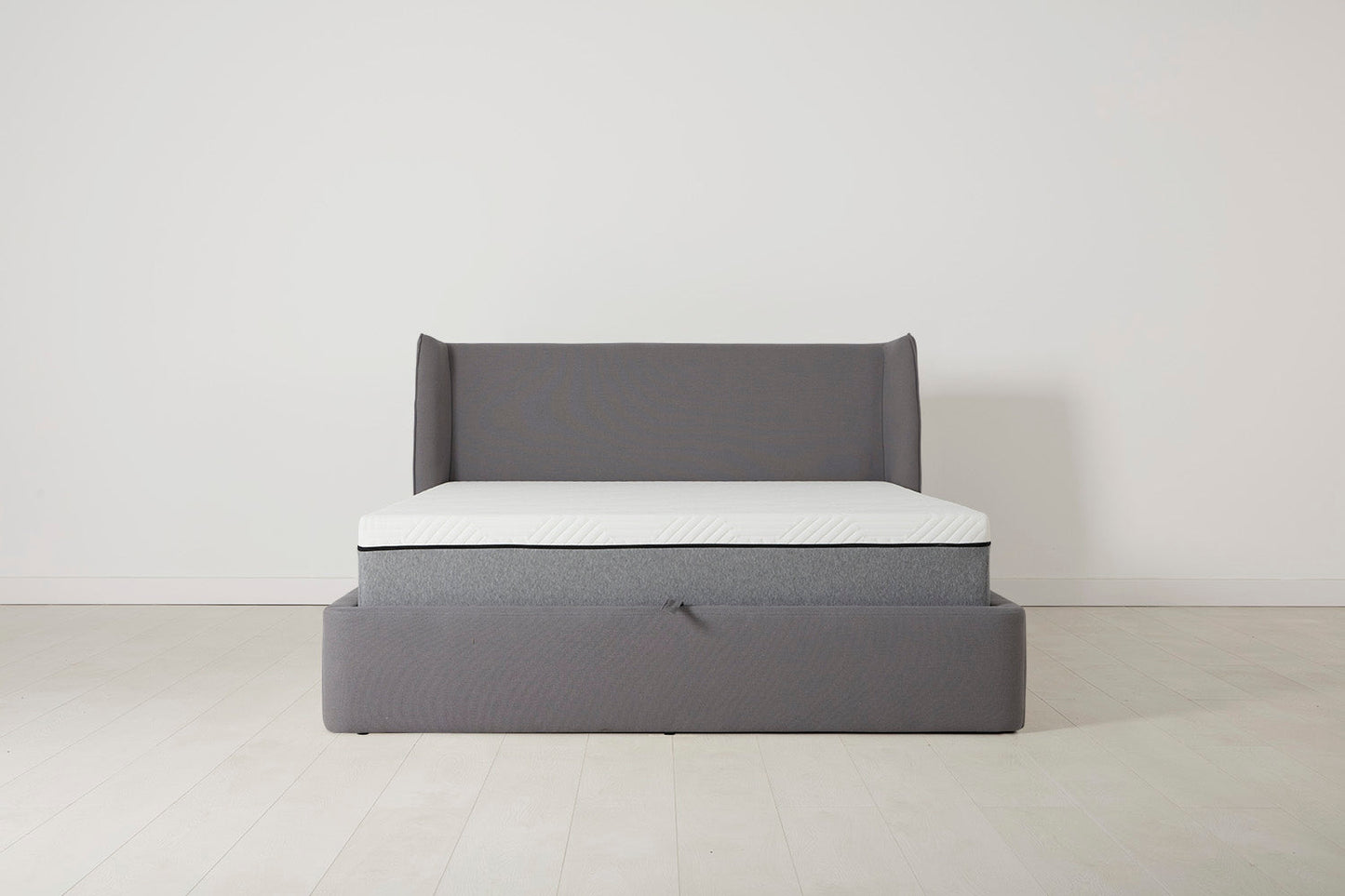 Bed 03 Storage King Sized Bed, Risso