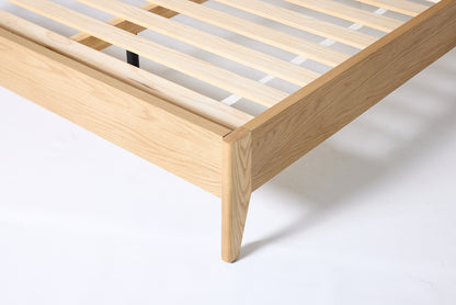 Bed 04 King Sized Bed, Oak