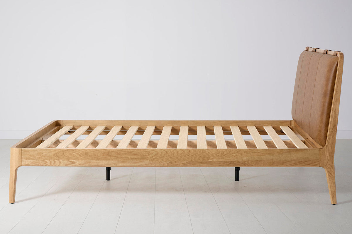 Bed 05 King Sized Bed, Oak / Maple