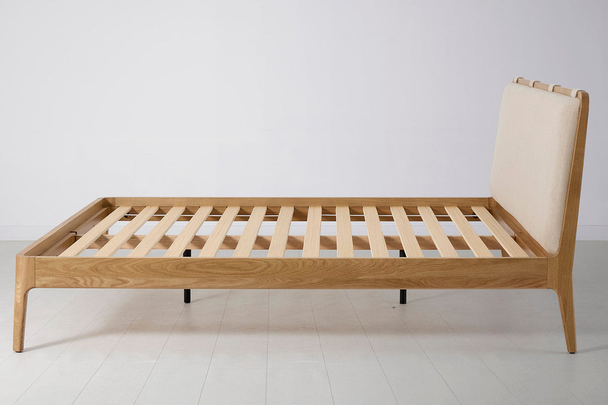 Bed 05 Super King Sized Bed, Oak / Oatmeal