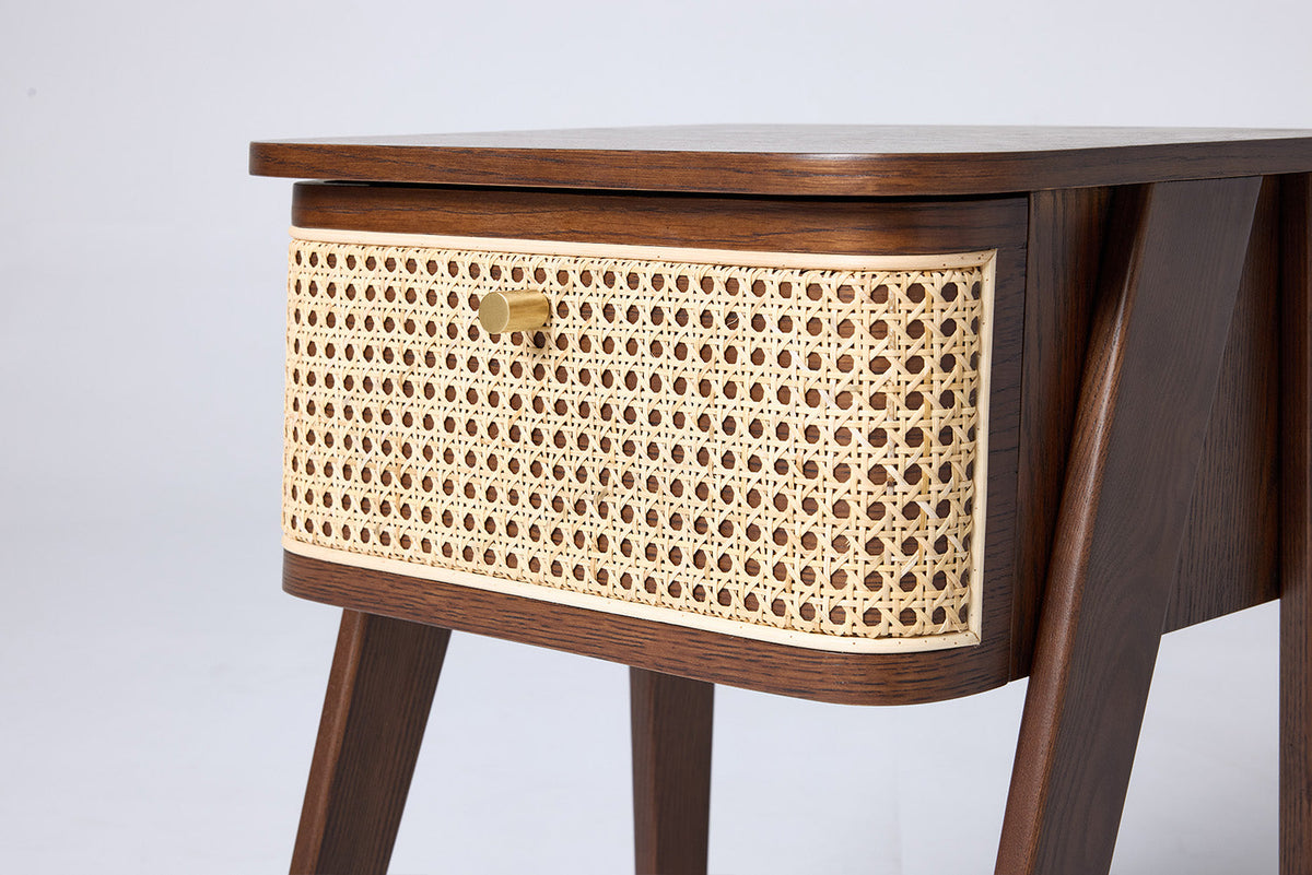 Bedside Table 02, Walnut
