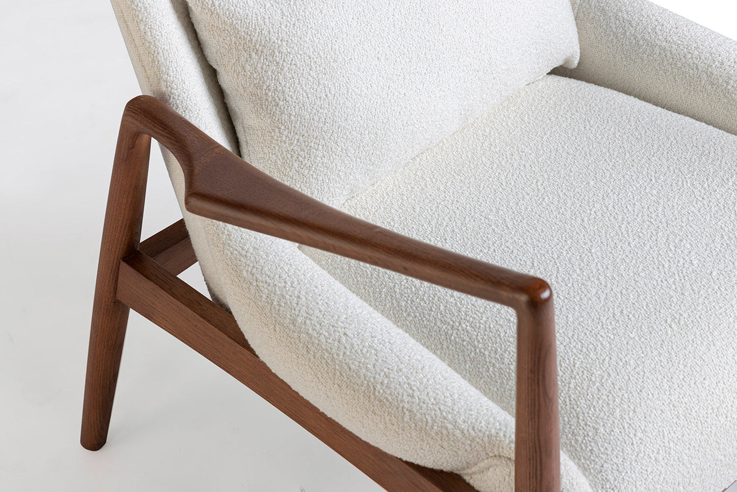 Chair 01, Ivory
