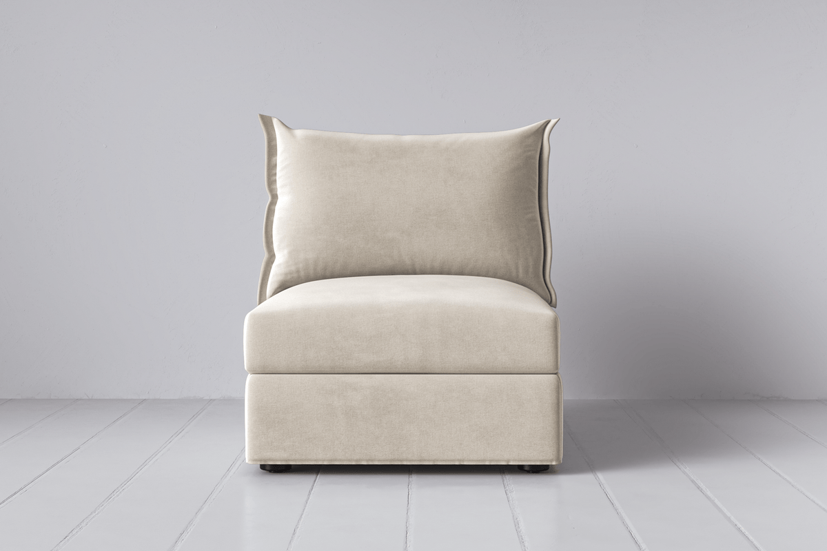 Chalk Image 1 - Model 06 Middle Seat in Chalk Front View