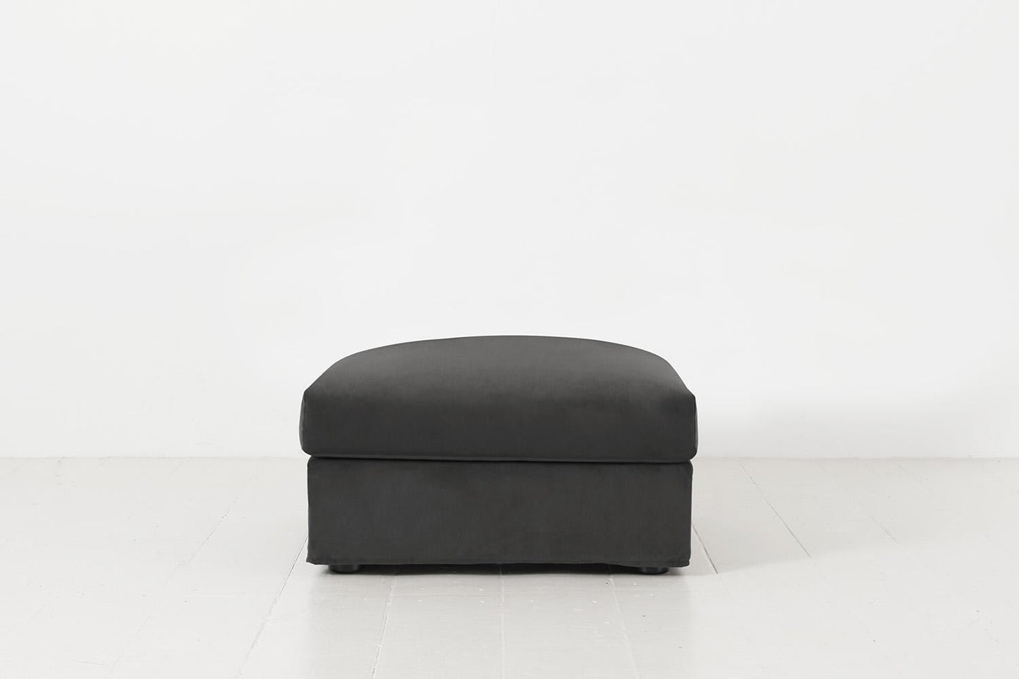 Model 06 Ottoman, Charcoal