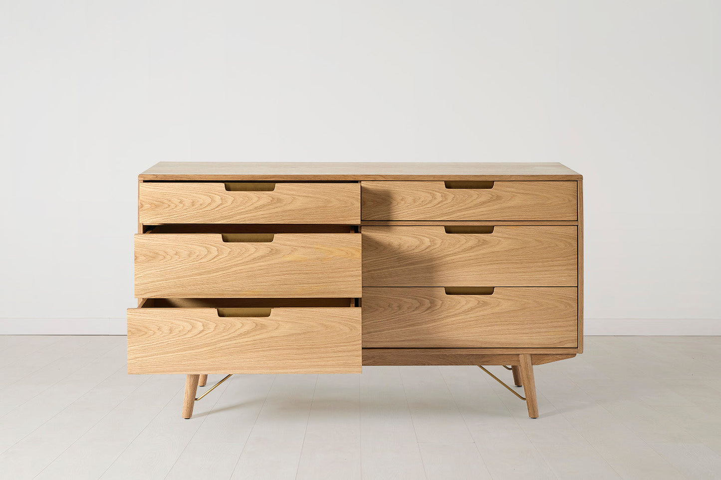 Chest of Drawers 01