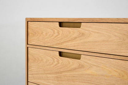 Chest of Drawers 01, Oak