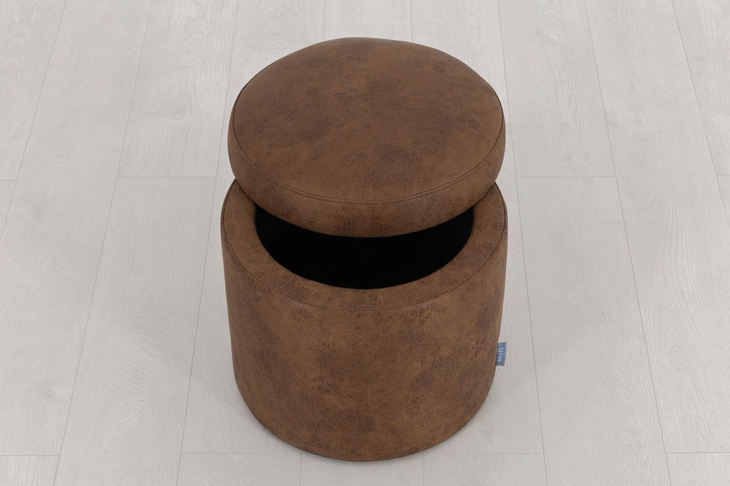 Storage 03, Chestnut