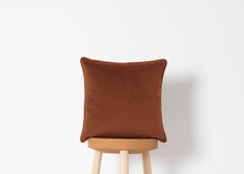 Cushion 01, Umber