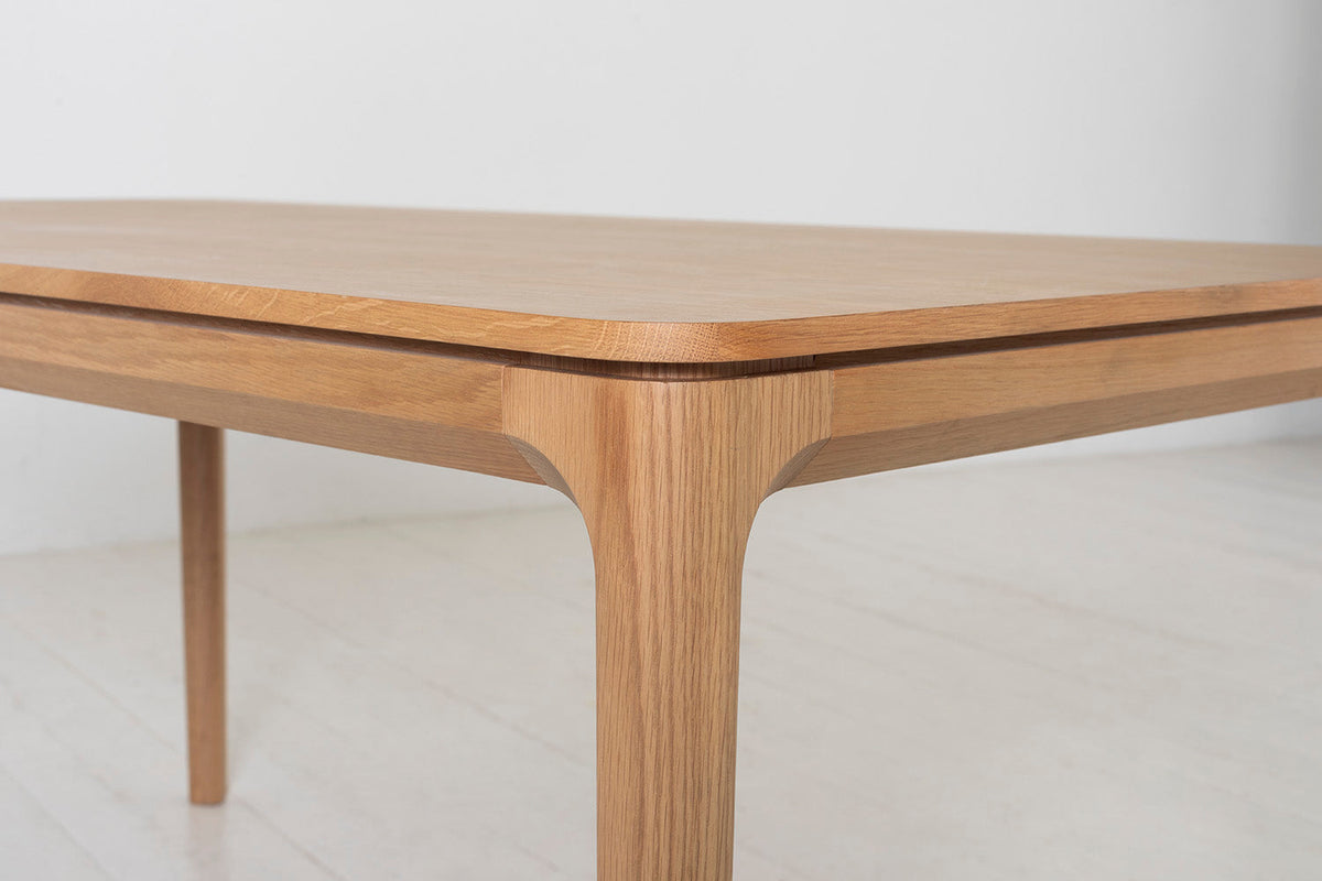 Dining Table 01 Extending Dining Table, Oak / 6-8 seater