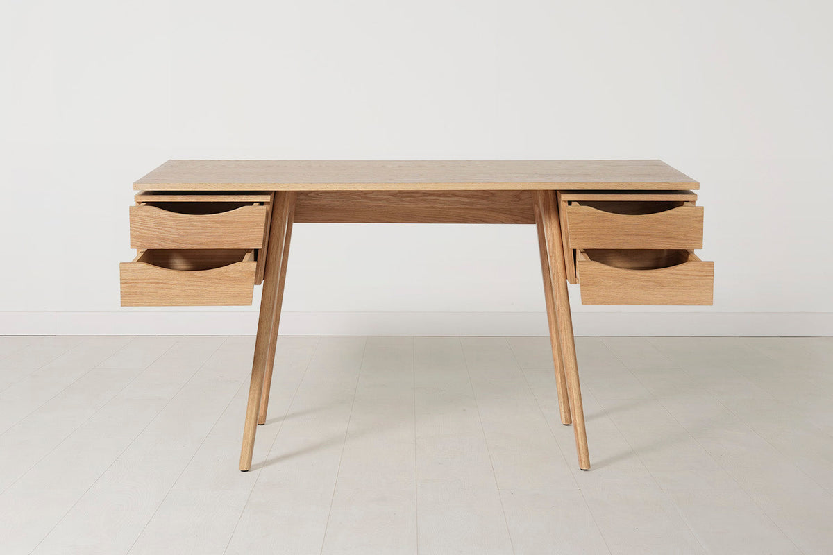 Desk 03