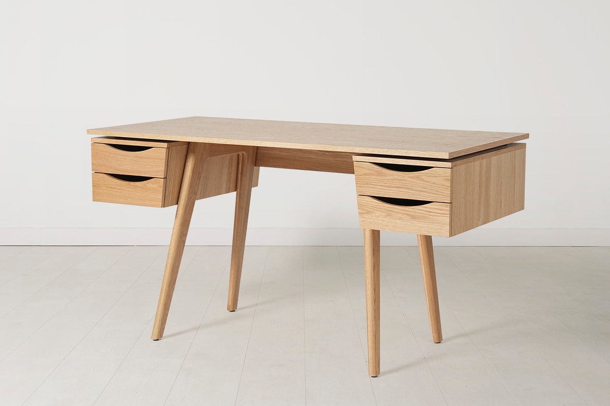 Desk 03