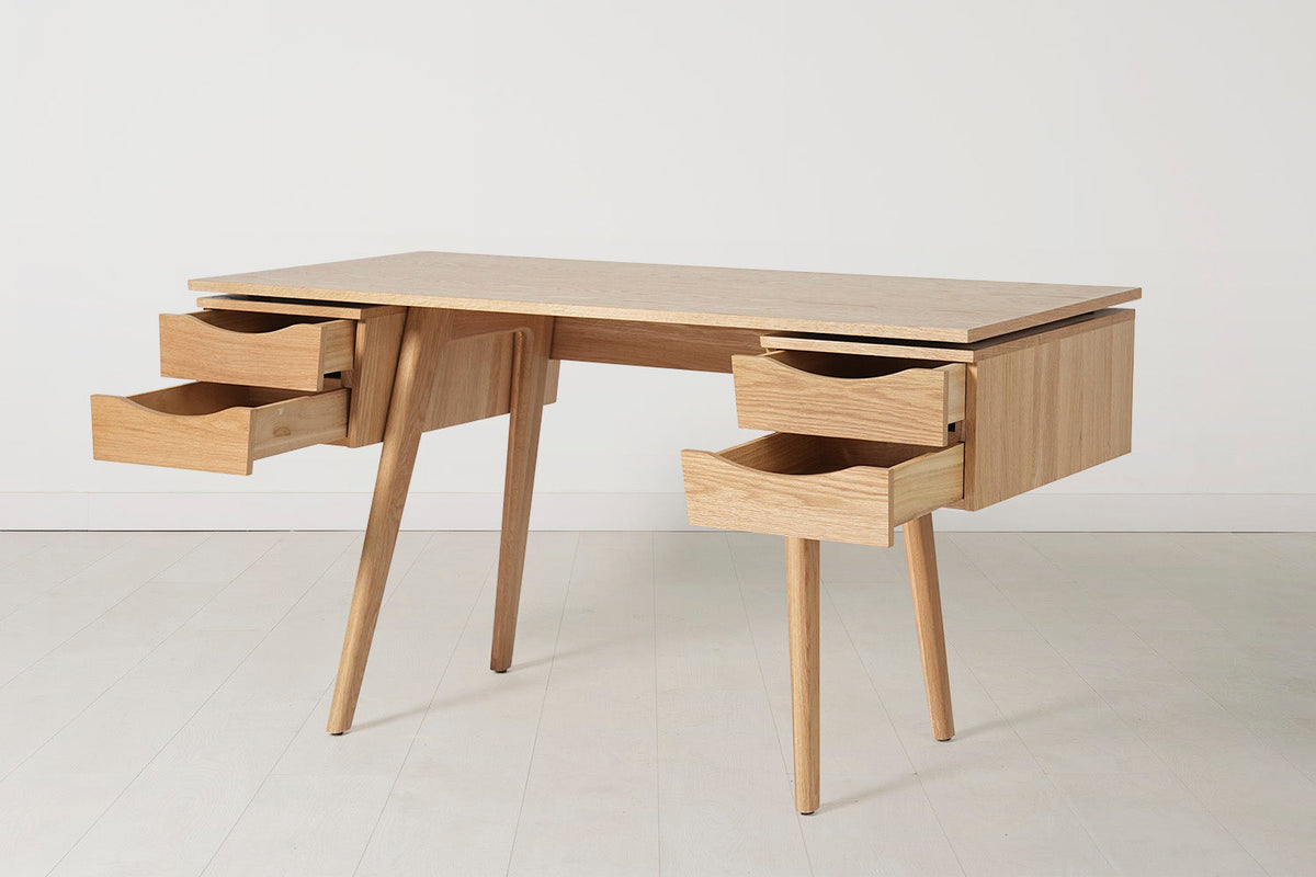 Desk 03