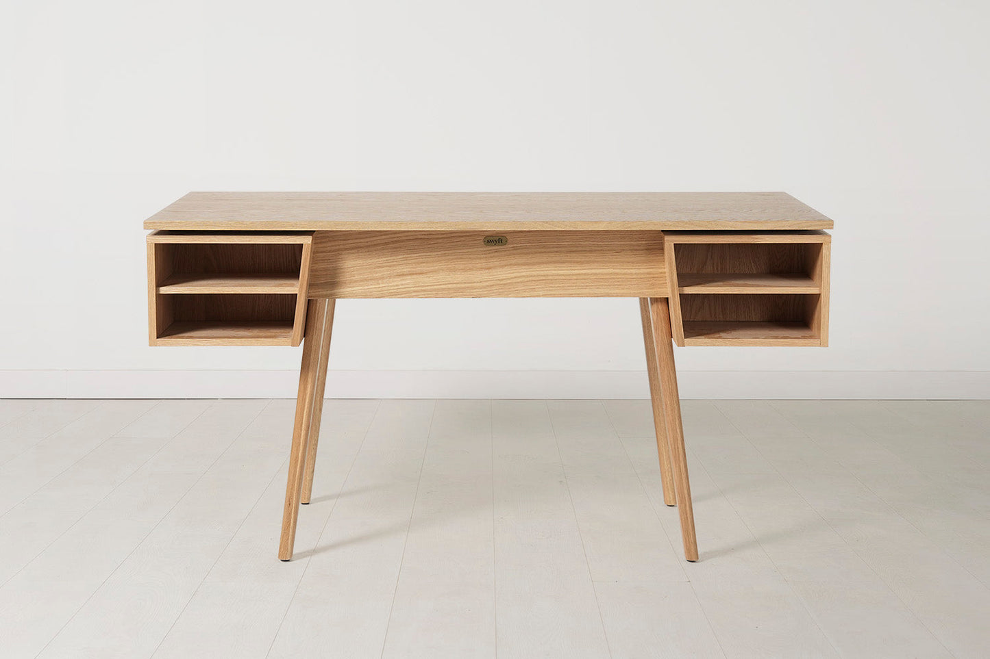 Desk 03