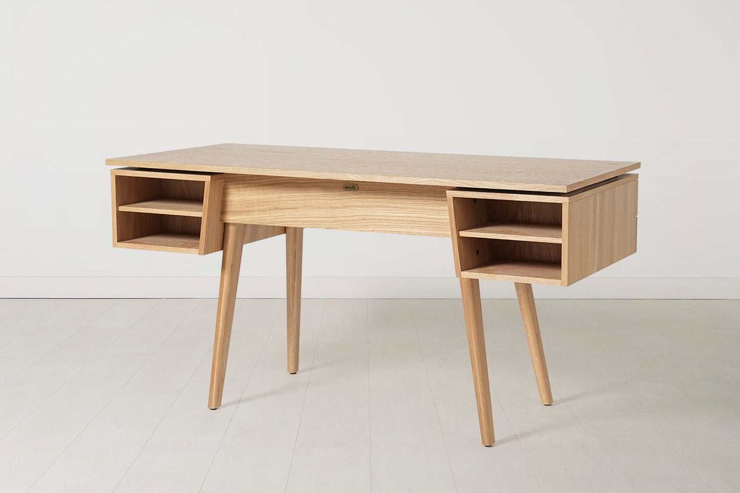 Desk 03