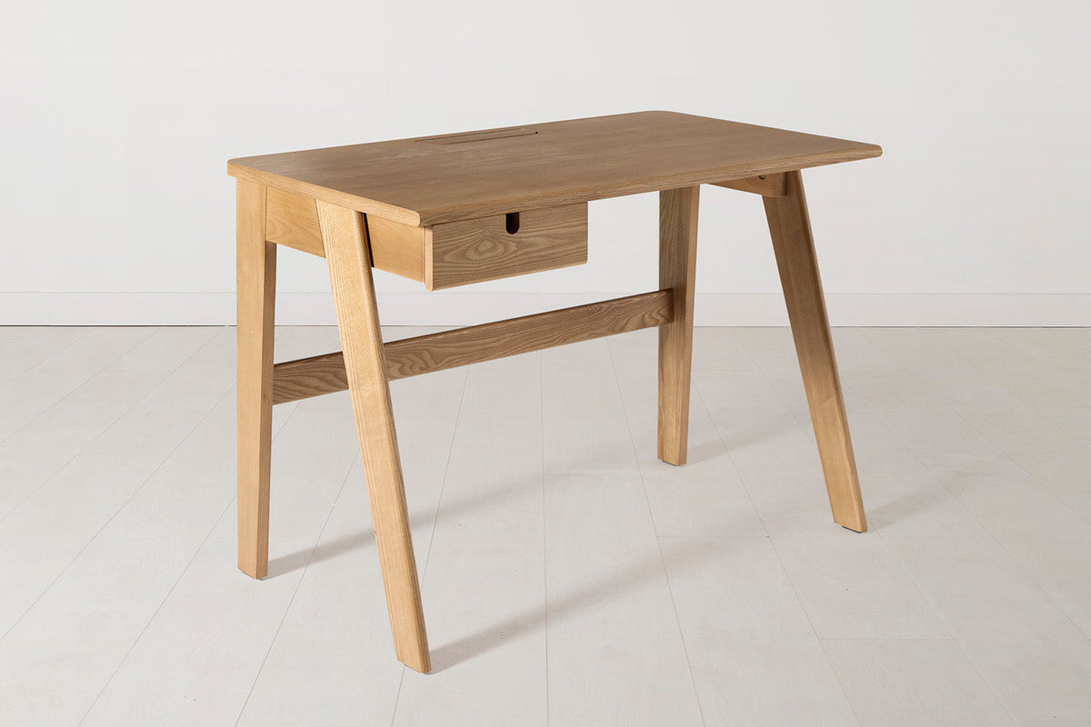 Desk 02
