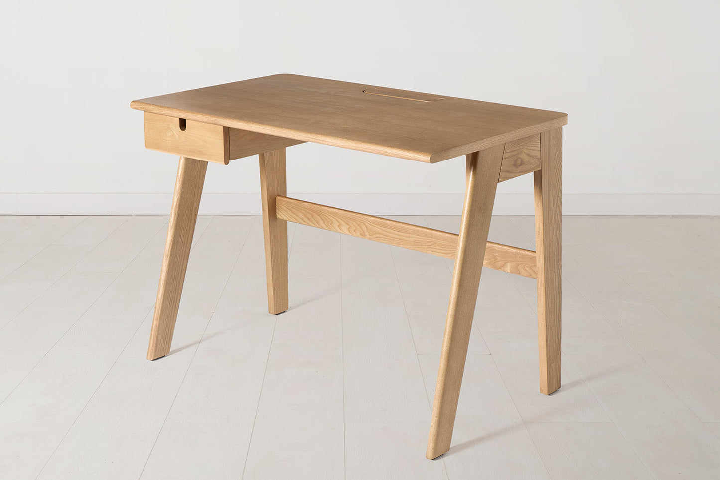 Desk 02