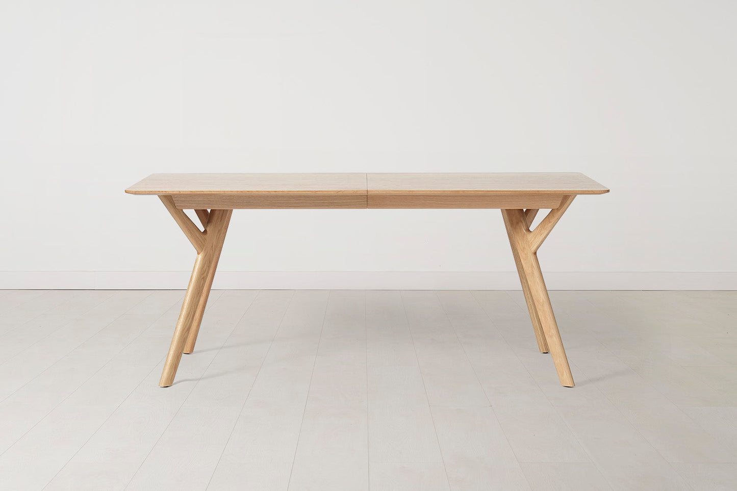 Dining Table 04