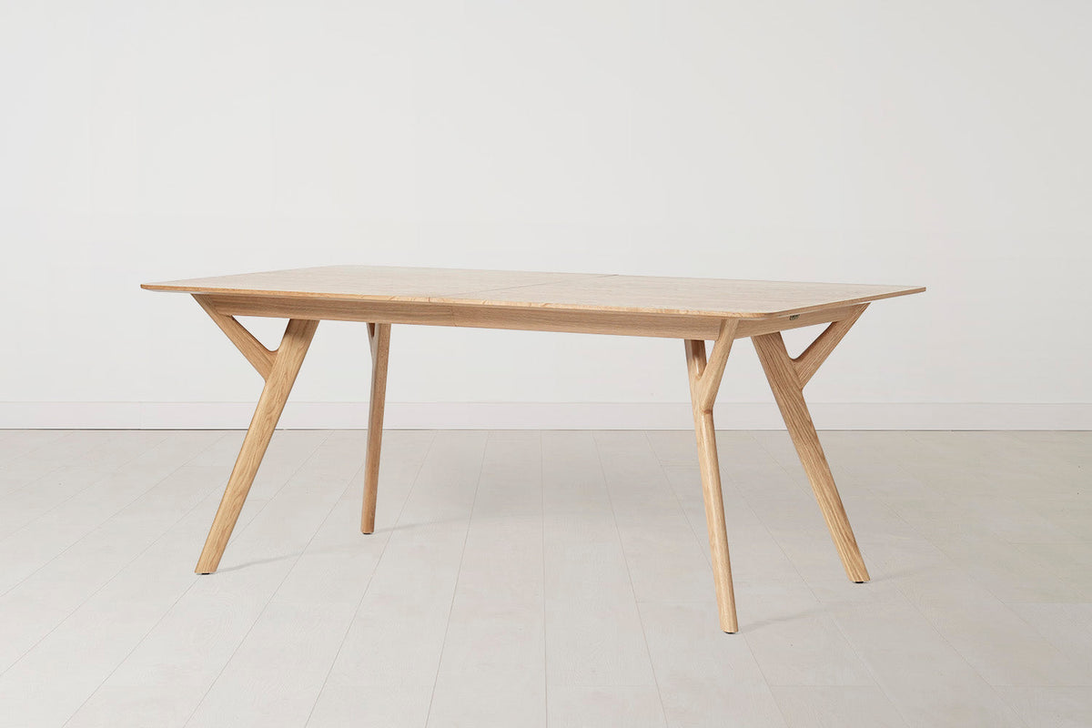 Dining Table 04