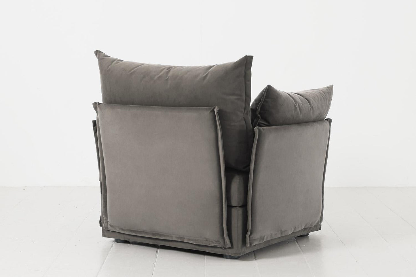 Model 06 Armchair, Elephant