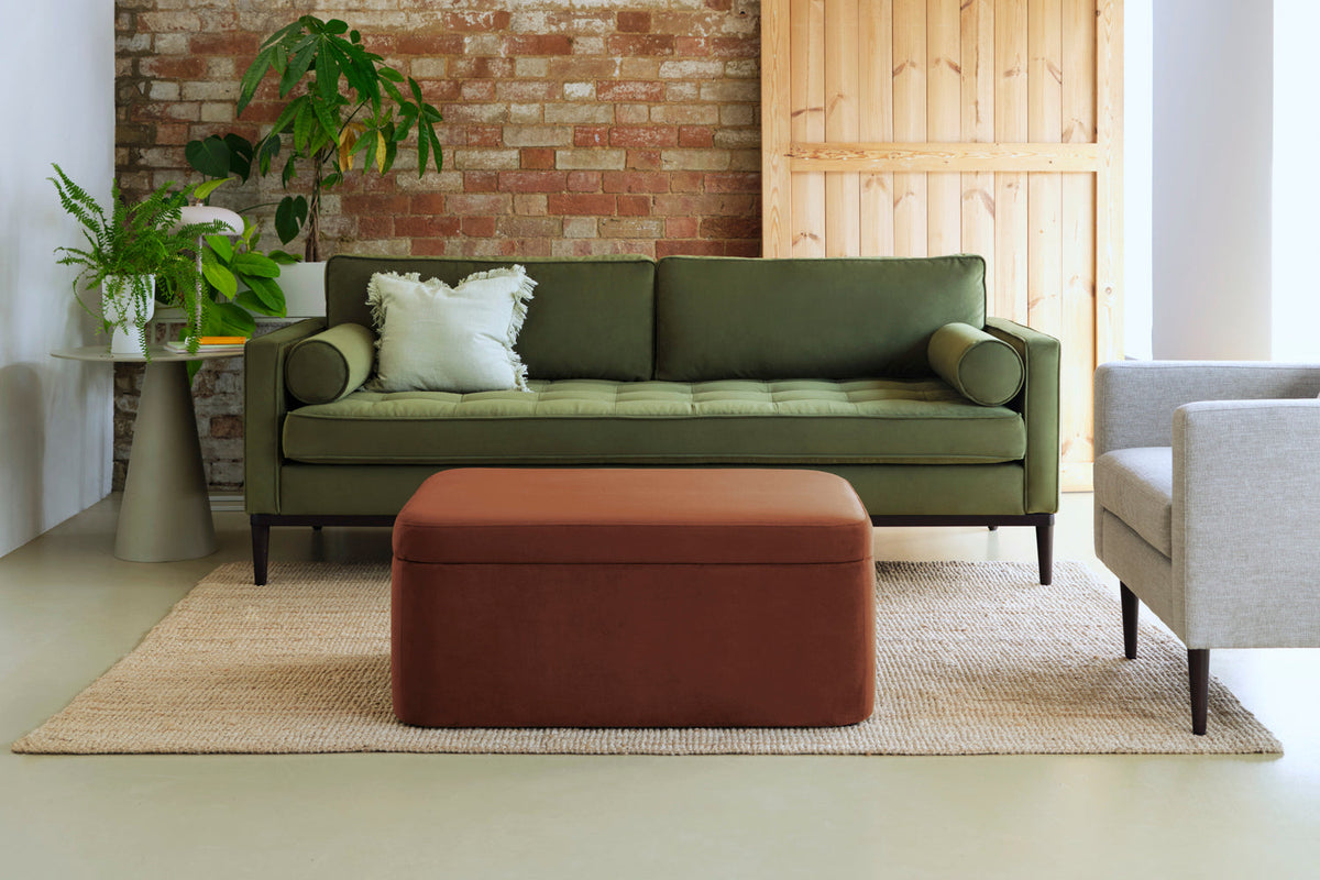 Storage 02, Umber