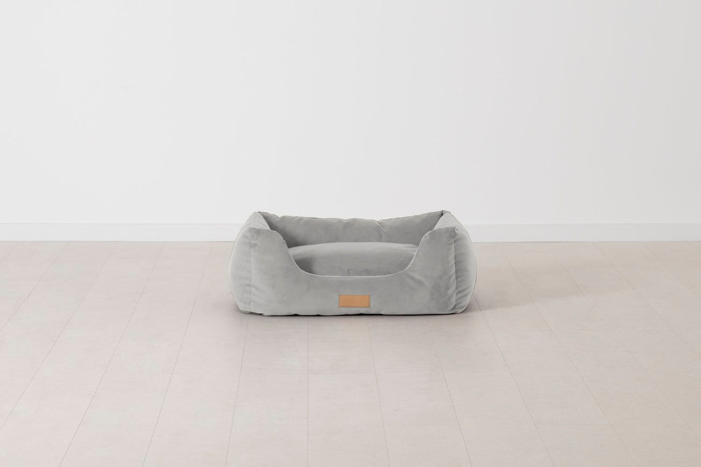Light Grey Image 01 - K9 02 Small Front View