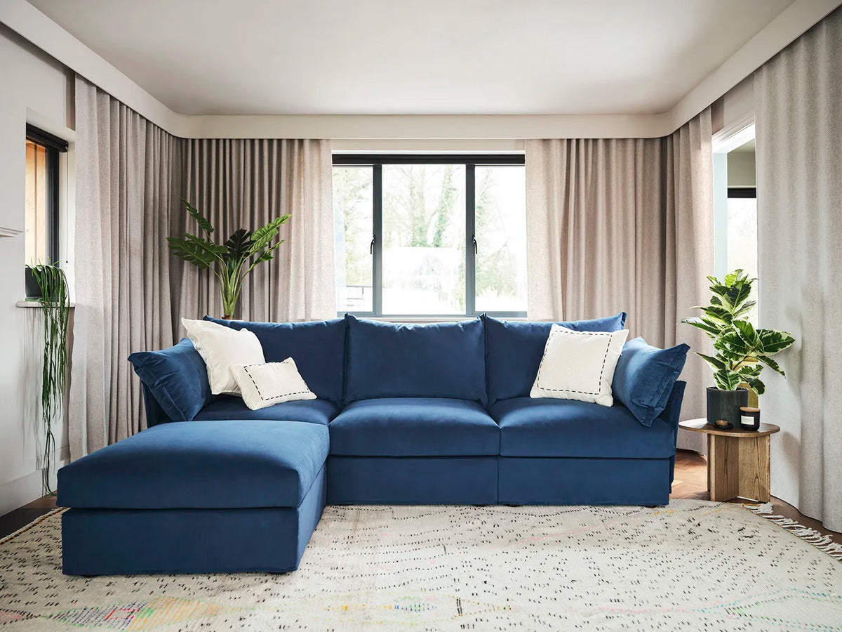 Model 06 3-Seater Right Chaise Sofa