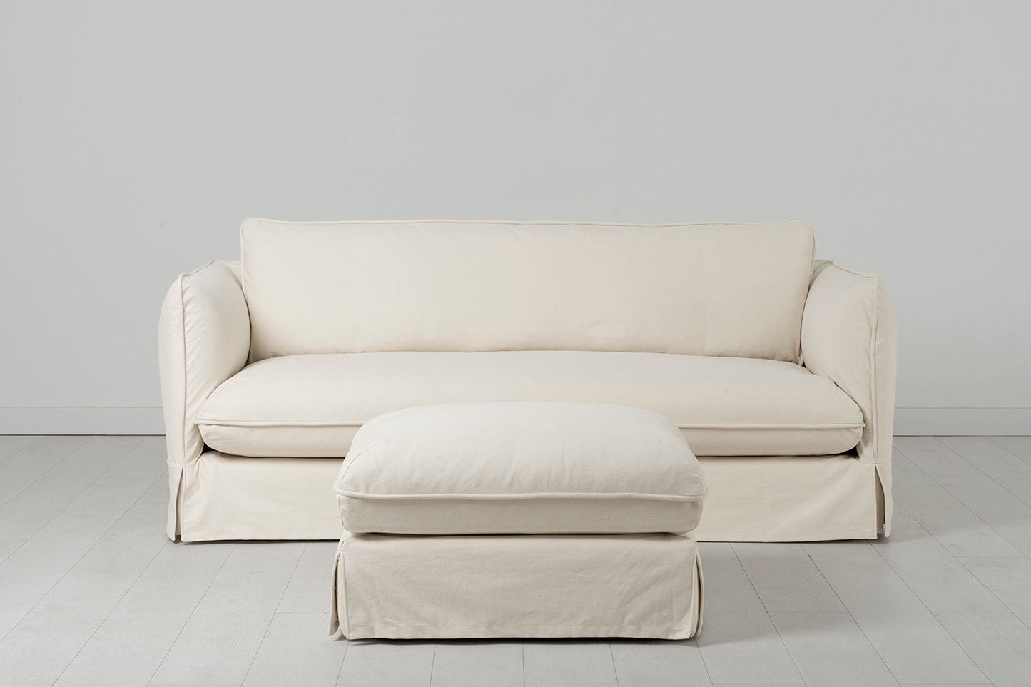 Model 18 3 Seater Sofa with Ottoman, Nougat