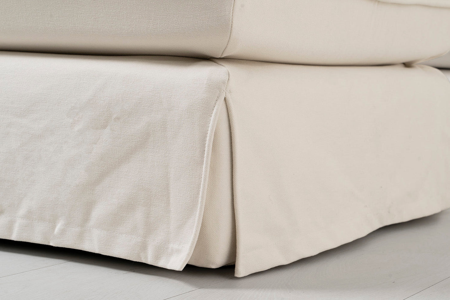 Model 18 Ottoman, Nougat