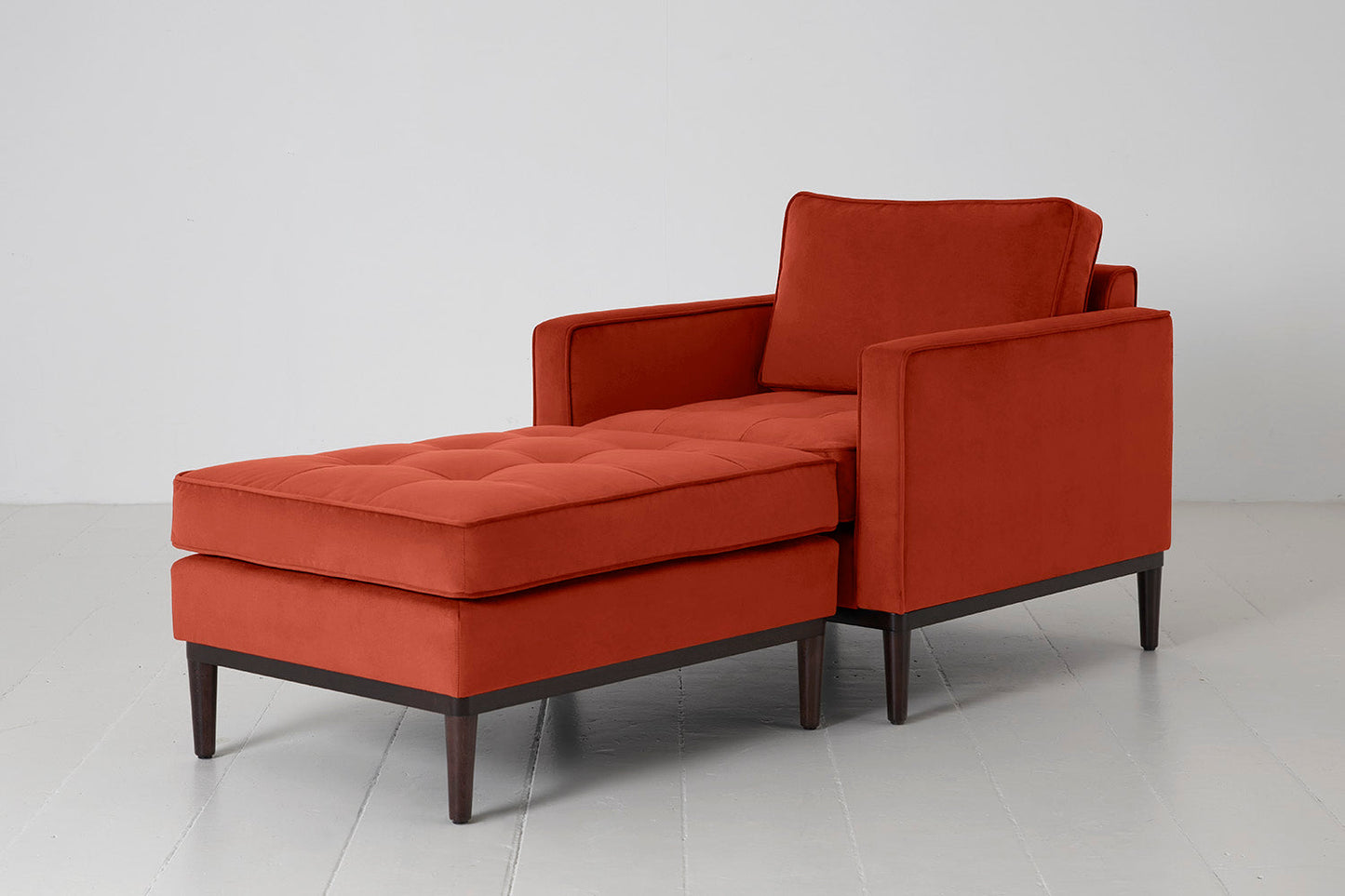 Model 02 Chaise Longue, Paprika