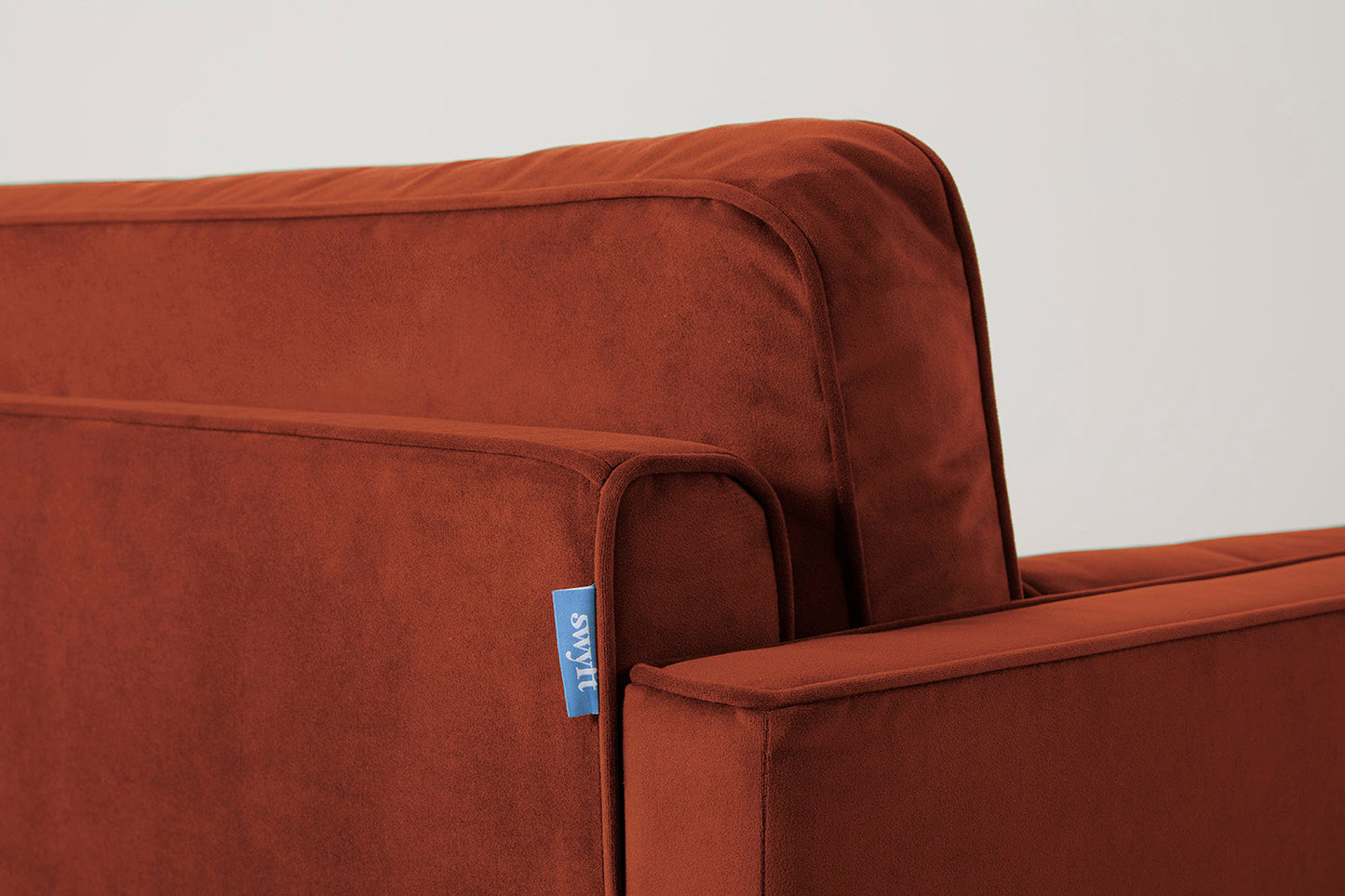 Model 02 Loveseat, Brick
