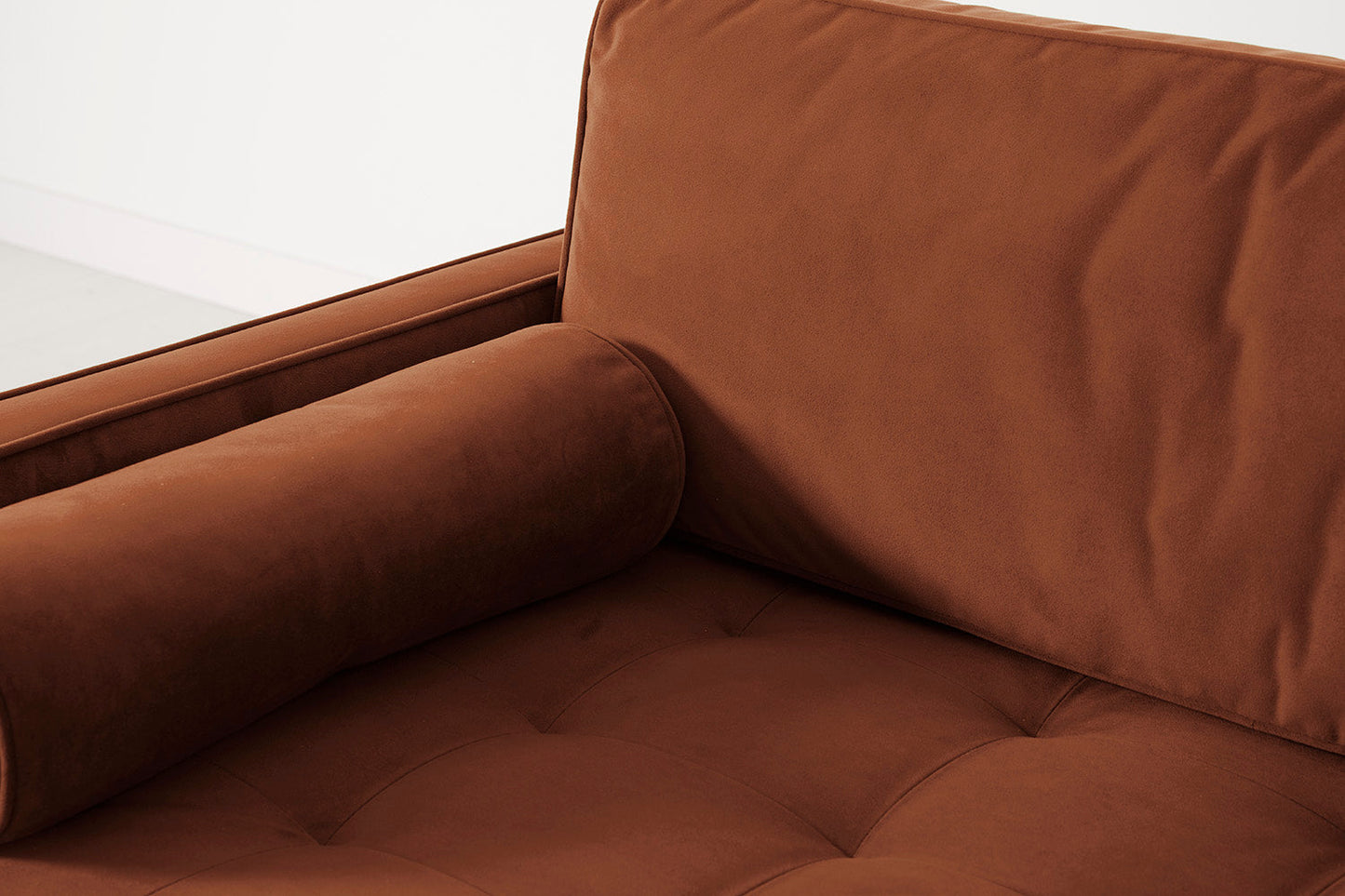 Model 02 Loveseat, Umber
