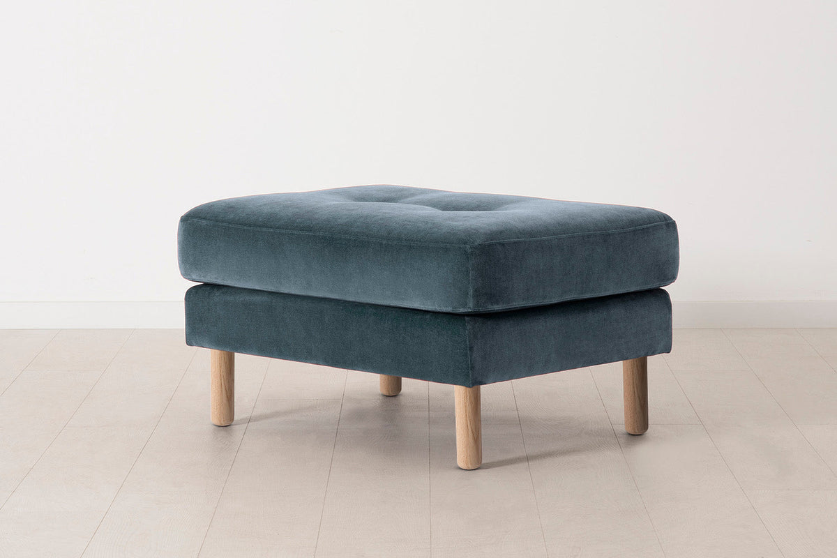 Model 04 Ottoman, Oak / Hydro